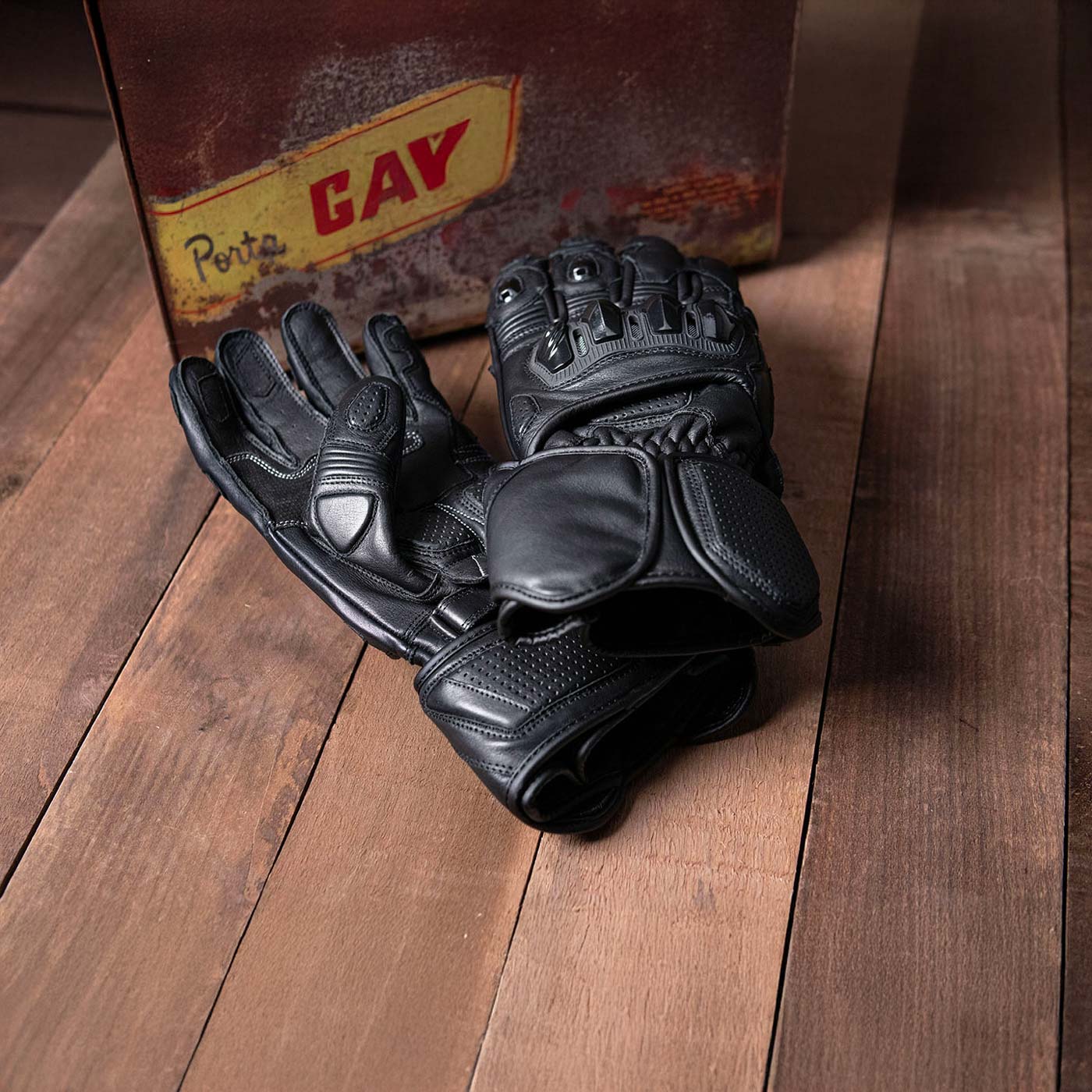 MMCC Men's Vader Racing Style Premium Leather Gauntlet Glove w/ i-Touch Technology - MMC70000